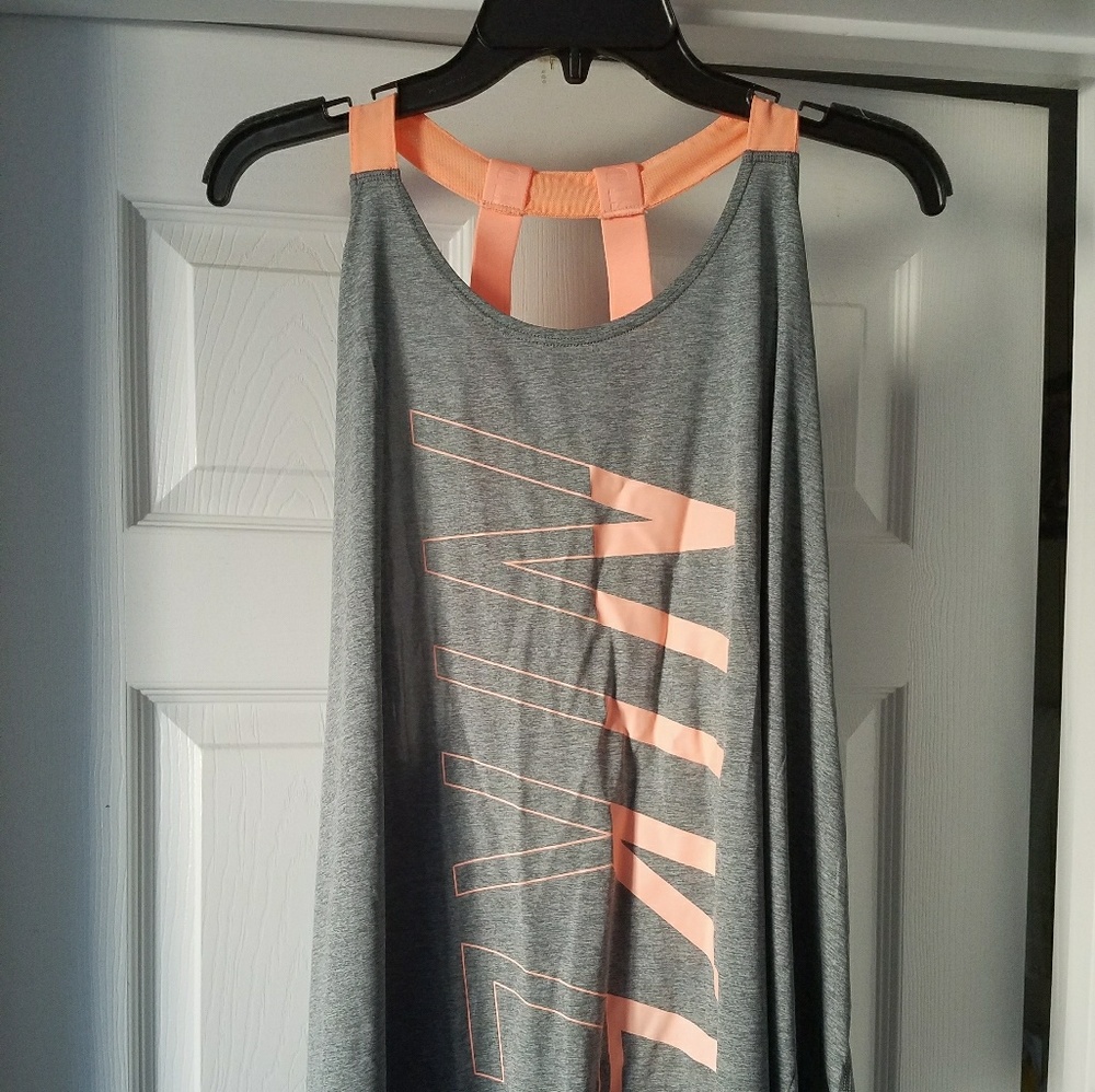 Nike tank